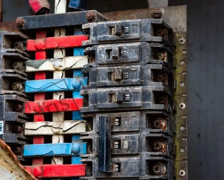 跳電後的處置行為,別急著罵台電 跳電後的處置行為,別急著罵台電