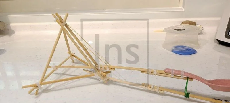 束線帶做的投石車