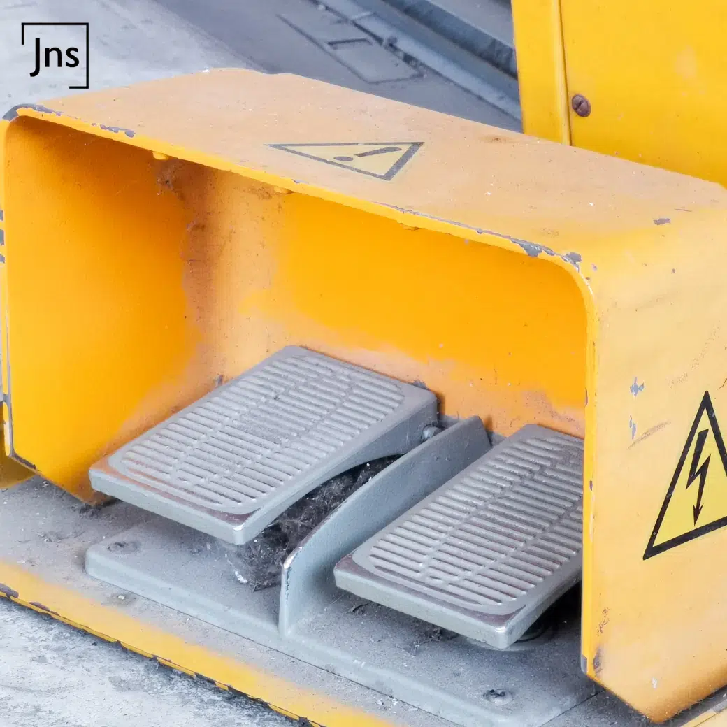 腳踏開關：從解放雙手到智慧控制的演進史