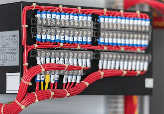 工業標識的精準利器：套管與標籤雙列印印字機的技術與應用